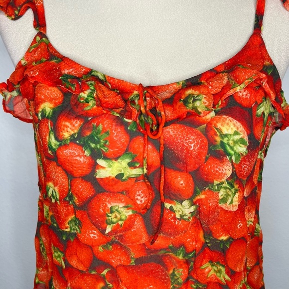 ANTHROPOLOGIE Ruffled Strawberry Top Printed Chiffon Red Blouse Pullover Tank - Picture 5 of 9
